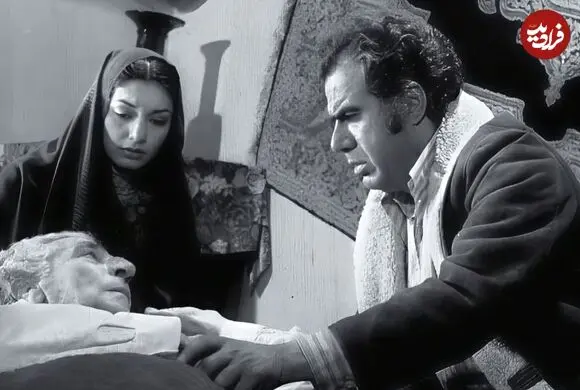 عکس| سفر زمان؛ «ناصر ملک مطیعی» با ظاهر متفاوت در خانه اش در تهران؛ دهه 70