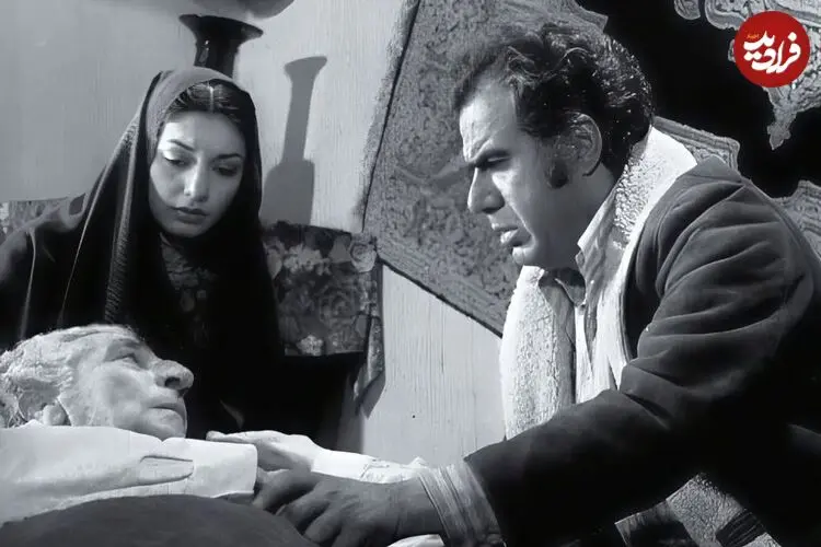 عکس| سفر زمان؛ «ناصر ملک مطیعی» با ظاهر متفاوت در خانه اش در تهران؛ دهه 70