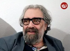 عکس| سفر در زمان؛ «بیک ایمانوردی» در حال بوسیدن صورت مسعود کیمیایی در پشت صحنه فیلم کوچ؛ سال 56