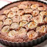 طرز تهیه کیک انجیر و گردو؛ کیک مخصوص فصل تابستان