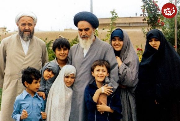 عکس؛ سفر به تاریخ؛ «زهرا مصطفوی، دختر امام خمینی» در بیت رهبری؛ سال 1401