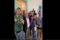 (ویدئو) خوانندگی جالب و متفاوت صادق بوقی در آسایشگاه معلولان رشت