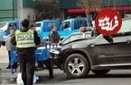 ببینید| وزش باد یک پیرمرد را از حادثه مرگبار دور کرد