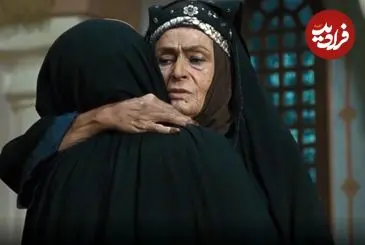 عکس| سفر در زمان؛ «دومه، مادر مختار» سریال مختارنامه در 94 سالگی؛ سال 1400