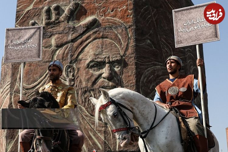 تصاویر؛ رژه سربازان هخامنشی در خیابان انقلاب تهران