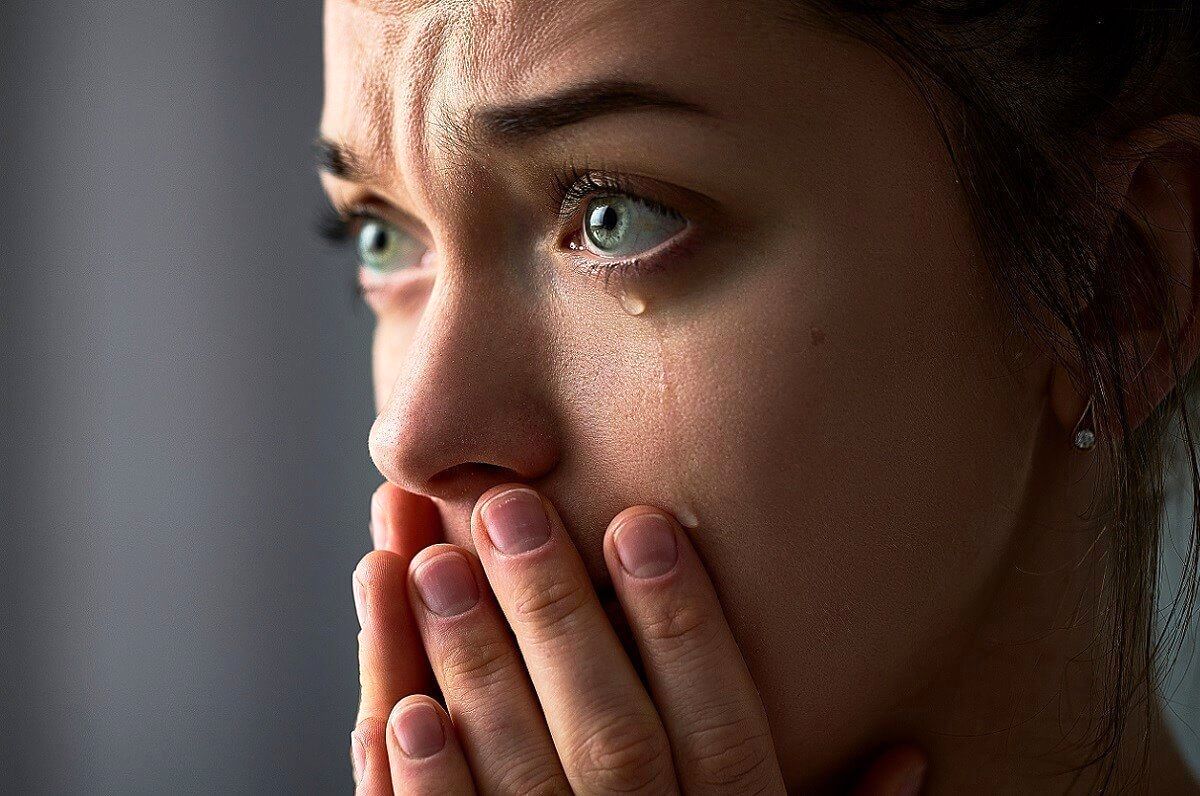 فواید اشک ریختن چیست؟