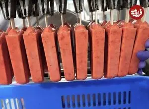 ببینید| غذای خیابانی در تایوان؛ تهیه بستنی توت فرنگی و پخت نان بخار پز در تایپه