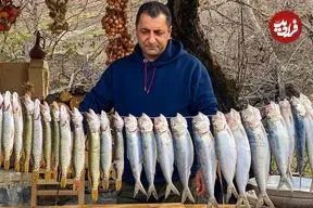 ویدئو| غذای روستایی در آذربایجان؛ پخت ماهی در ظروف شیشه ای در روستا