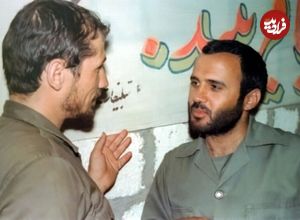 عکس؛ سفر در زمان؛ «سرلشکر رشید» در حال بررسی موقعیت بعثی ها در جبهه؛ دهه 60