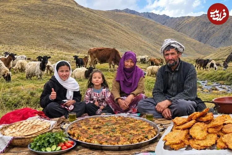 ببینید| غذای روستایی در افغانستان؛ پخت کوکو سیب زمینی در کوهستان و در کنار رودخانه