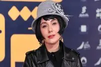 تصاویر؛ استایل تمام مشکی «ونوس کانلی» در اکران "بچه مردم"؛ کت چرم و دامن 