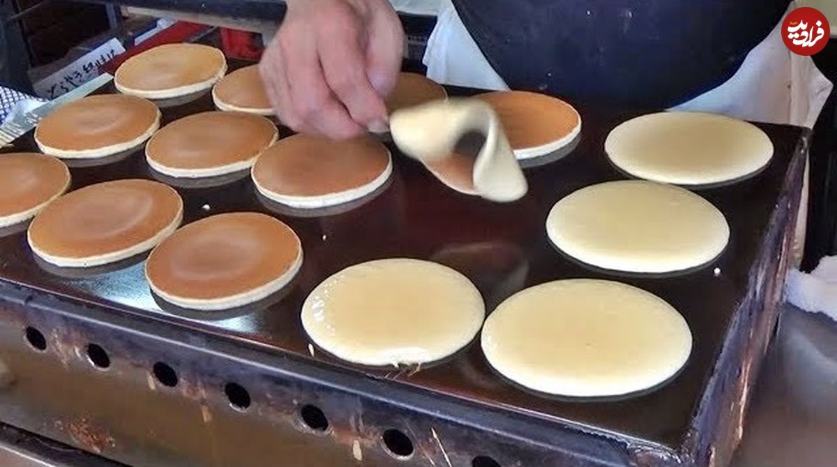 ببینید؛ غذای خیابانی در ژاپن؛ پخت پنکیک نرم و خوشمزه دورایاکی در توکیو