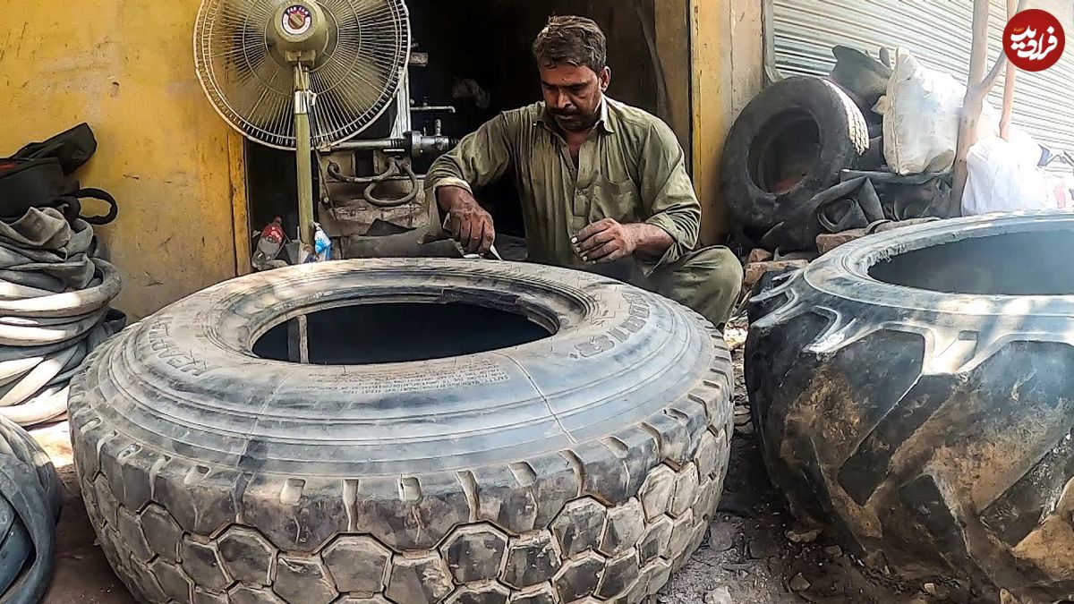 (ویدئو) مهارت شگفت انگیز این جوان پاکستانی در تعمیر لاستیک پاره کامیون