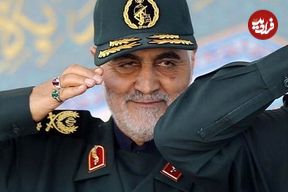 عکس؛ سفر به تاریخ؛ شادمانی و لبخند پیروزمندانۀ «حاج قاسم سلیمانی» در میدان نبرد علیه داعش