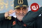 عکس؛ سفر به تاریخ؛ شادمانی و لبخند پیروزمندانۀ «حاج قاسم سلیمانی» در میدان نبرد علیه داعش