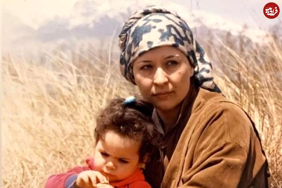 عکس؛ سفر در زمان؛ «آزیتا حاجیان در کودکی در کنار برادر و پدرش»؛ اواخر دهه 30