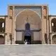 عکس| سفر زمان؛ منظرۀ «سردر عالی‌قاپوی قزوین» در یک روز برفی در دوران قاجار