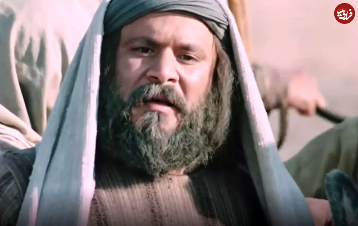 عکس| سفر در زمان؛ «لاوی و آمنهوتپ سوم» در حال گفتگو با رهبر انقلاب؛ سال 88