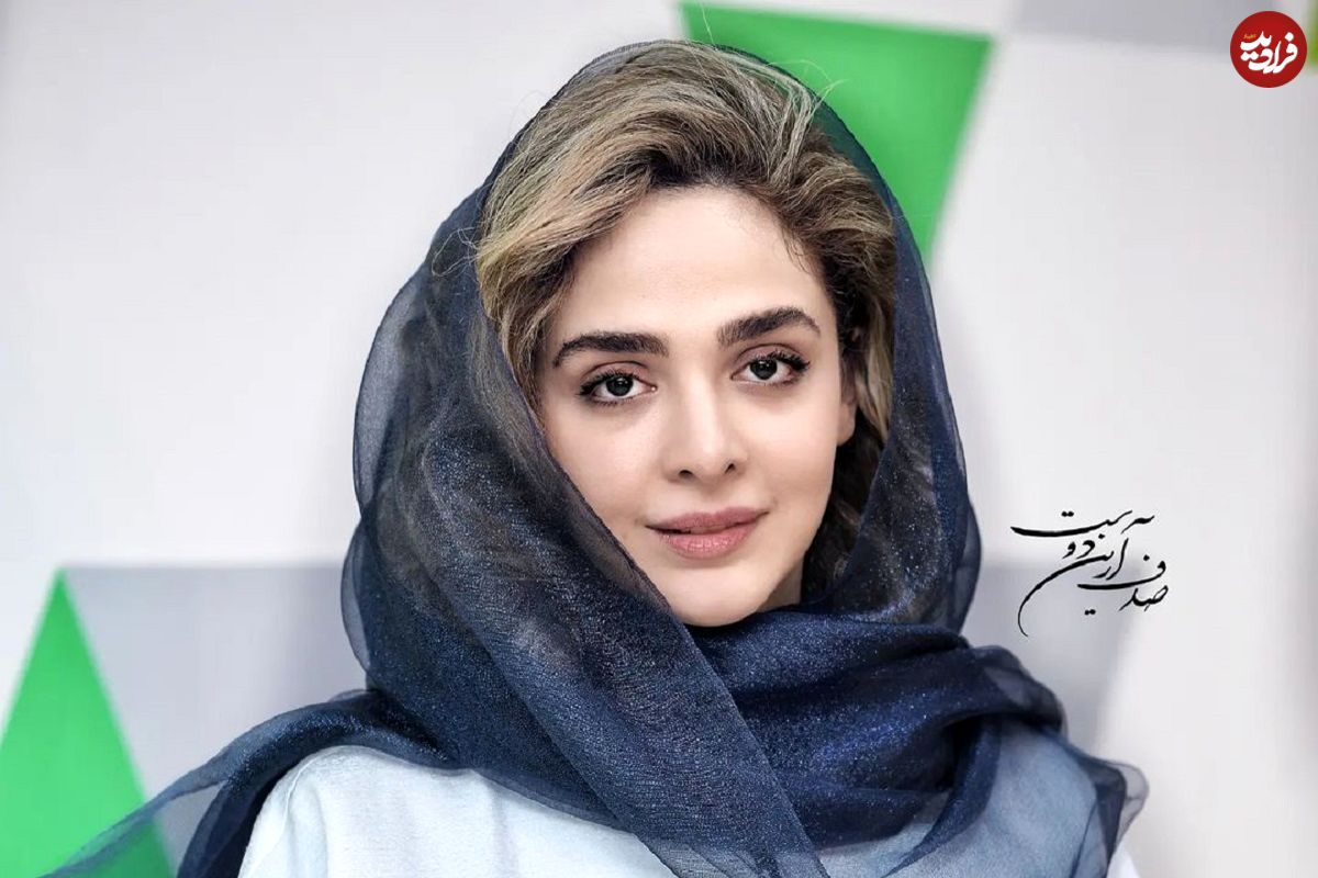 عکس؛ سلفی یاسمنِ لحظه گرگ‌و‌میش در اتاق گریم