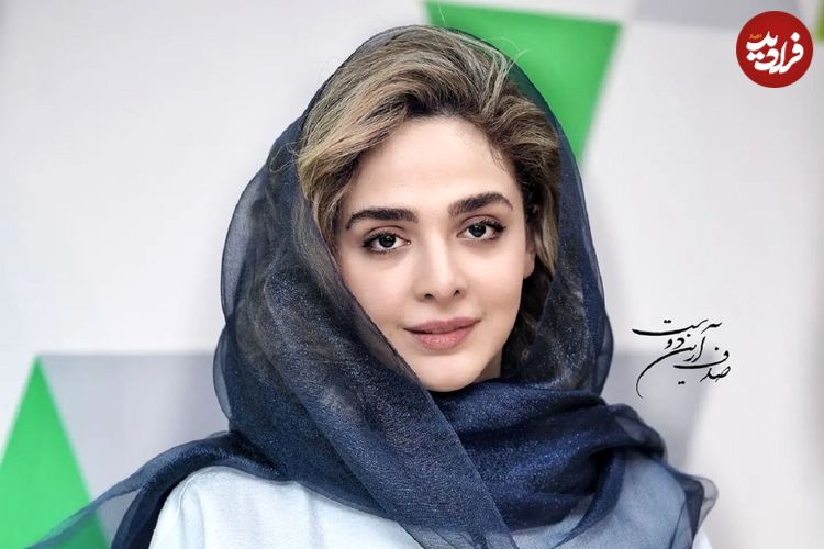 عکس؛ سلفی یاسمنِ لحظه گرگ‌و‌میش در اتاق گریم
