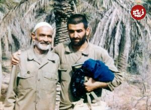 عکس؛ سفر در زمان؛ «شهید بابایی» در کنار منصور ستاری و صیاد شیرازی در یک مراسم؛ دهه 60