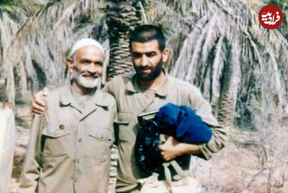 عکس؛ سفر در زمان؛ «شهید بابایی» در کنار منصور ستاری و صیاد شیرازی در یک مراسم؛ دهه 60