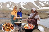 ببینید؛ غذای روستایی در افغانستان؛ پخت غذا با گوشت و سبزیجات کنار رودخانه