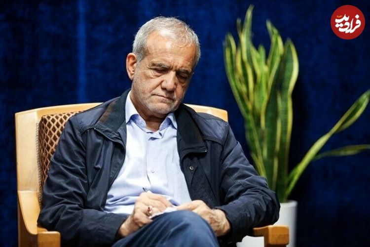 عکس؛ سفر در زمان؛ ظاهر خاص «مسعود پزشکیان در کنار دوستان اش» قبل انقلاب؛ دهه 50