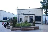 کتابخوانی در سکوت مطلق سالن سلاخ‌خانه!