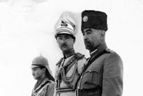 عکس؛ سفر در زمان؛ «لحظه تاج گذاری عبدالله، اولین پادشاه اردن»؛ سال 1295