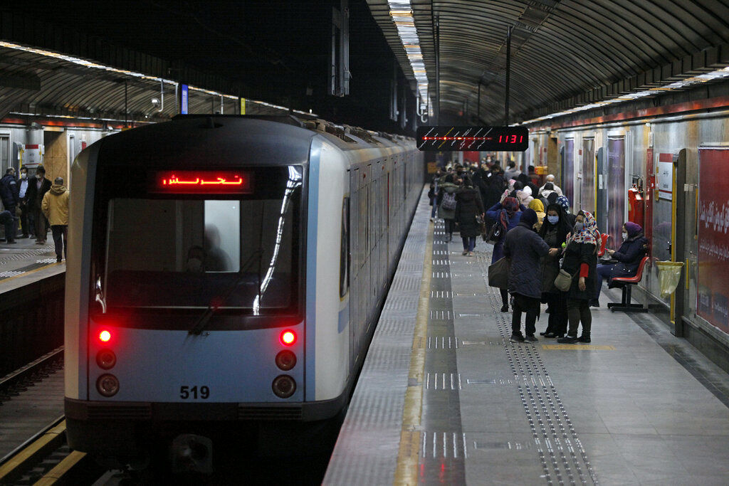 (ویدئو) مسافران از مشاهده این قطار متروی تهران غافلگیر شدند