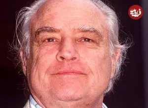 عکس| سفر در زمان؛ «مارلون براندو» در 11 سالگی و در حال نوشتن پشت میزش؛ سال 1313