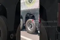 (ویدئو) مکانیزم جالب سیستم تعلیق بادی تریلرهای حمل شیشه را ببینید
