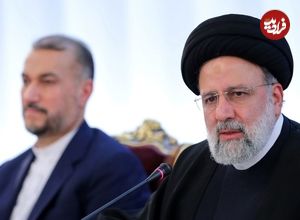 عکس؛ سفر به تاریخ؛ نماز جماعت «سید ابراهیم رئیسی و امیر عبداللهیان» در آفریقا؛ سال 1402