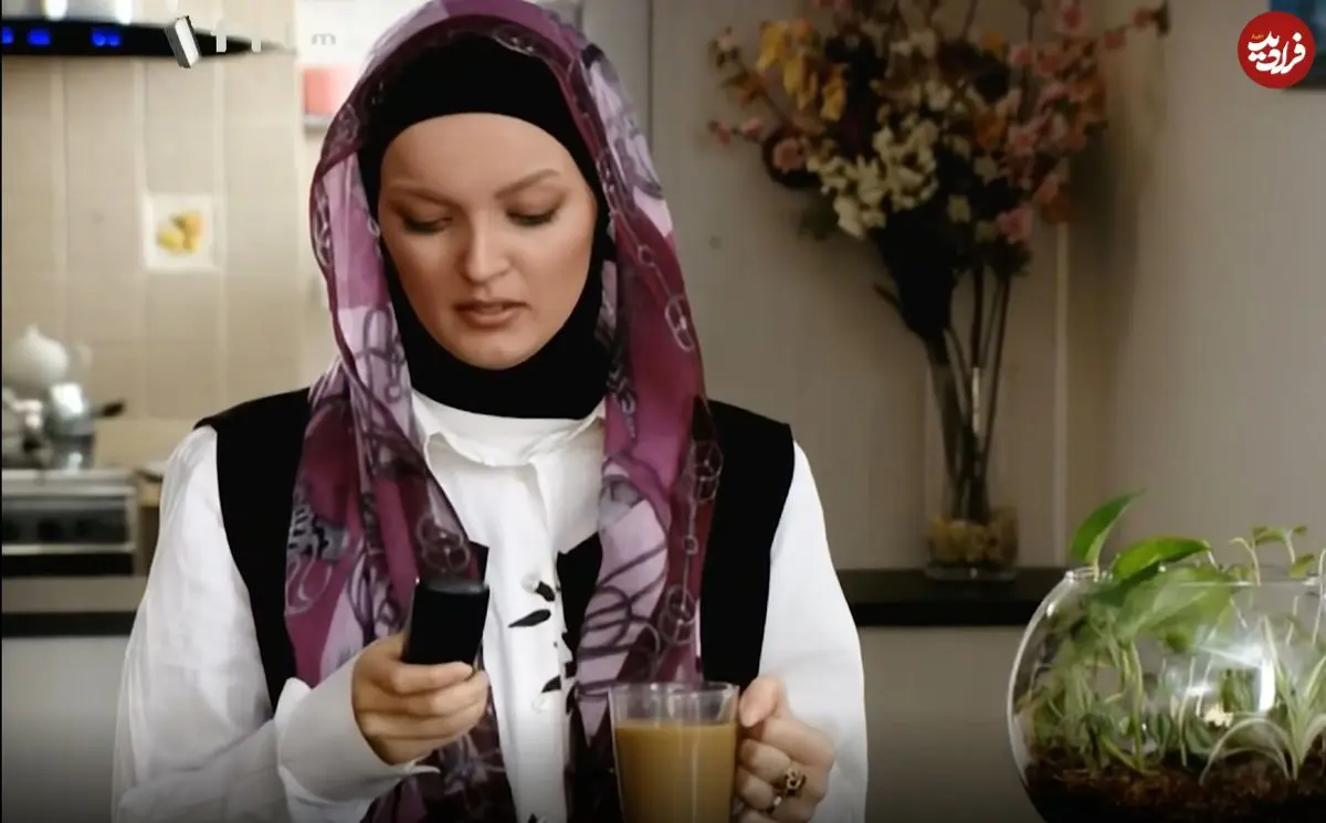 عکس| سفر در زمان؛ «بیتا» سریال آوای باران در لباس چارلی چاپلین؛ سال 1400