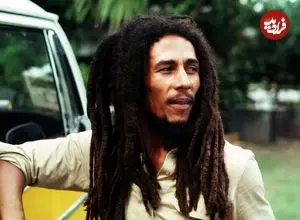 عکس| سفر در زمان؛ «باب مارلی» در 25 سالگی و در حال اجرا در کنسرت اش؛ سال 1348