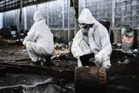 جذابیت مرگبار پودر درخشان؛ درخشش پودر آبی چطور یک شهر را به کابوسی هسته‌ای فرو برد؟