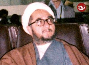 عکس؛ سفر در زمان؛ «محمدصادق خلخالی در یک دیدار سیاسی» در طرابلس لیبی؛ دهه 60