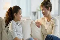 آداب مهم مهمانی رفتن را به کودکان بیاموزید