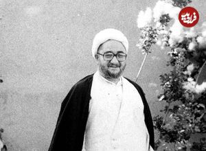 عکس| سفر در زمان؛ «محمدصادق خلخالی» با قطار فشنگ و اسلحه در جبهه؛ دهه 60