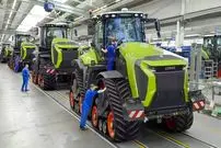 ببینید| مراحل دیدنی تولید تراکتورهای شنی دار پیشرفته در آلمان