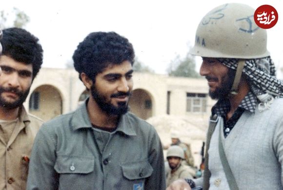 عکس؛ سفر در زمان؛ دیدار صمیمی «رهبر انقلاب با سردار سلیمانی»؛ دهه 90