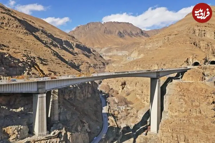 عکس| سفر زمان؛ تصویری از یک پل خرابه و یک پل نوساز در جاده شمال در دوران ناصرالدین شاه