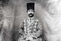 عکس| سفر زمان؛ ژست ناصرالدین شاه در روز عید قربان لب پنجرۀ حوض‌خانه