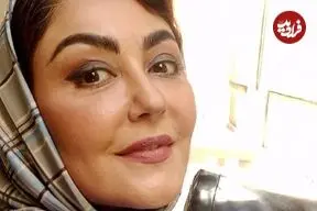 عکس| سفر در زمان؛ «شقایق فراهانی» در کنار پدر و مادرش در یک نمایشگاه؛ سال 98