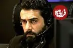 عکس| سفر زمان؛ تیپ و چهرۀ متفاوت «محمد سریال گاندو» در یک تئاتر؛ سال 95