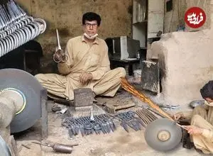 ببینید| فرآیند دیدنی تولید قیچی به روش سنتی در کارگاهی در پاکستان