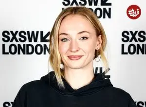 عکس| سفر در زمان؛ «سوفی ترنر» در مراسم جوایز فیلم جیمسون امپایر در لندن؛ سال 1393