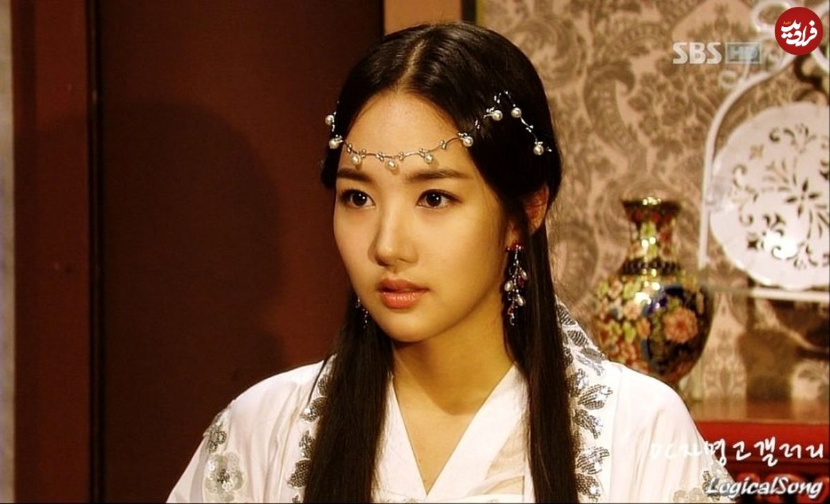 عکس| سفر زمان؛ «پرنسس لاهی» در اتاق گریم سریال «جومونگ 3» با یک نوزاد