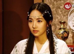 عکس| سفر زمان؛ «پرنسس لاهی» در اتاق گریم سریال «جومونگ 3» با یک نوزاد